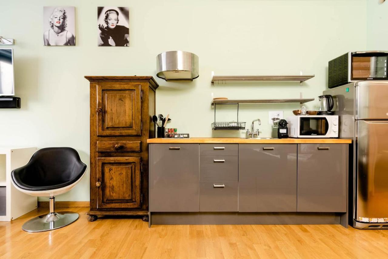Central Studio Apartment - 24H Self Checkin มิลาน ภายนอก รูปภาพ